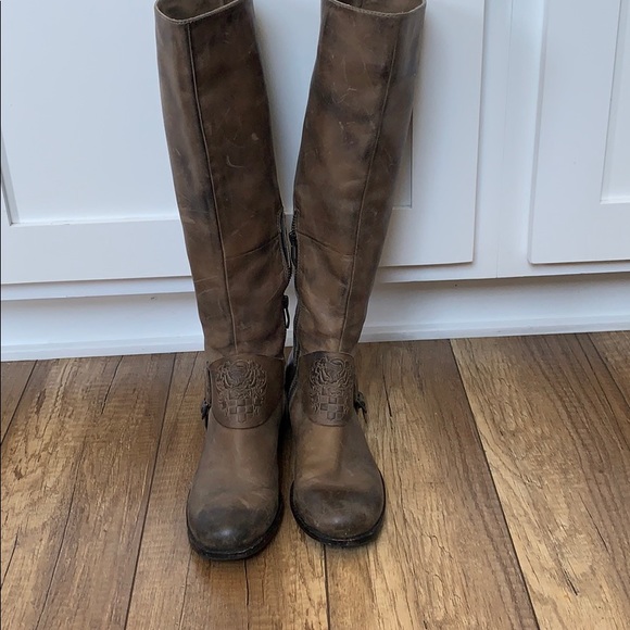 Vince Camuto just below the knee boots - Picture 3 of 7